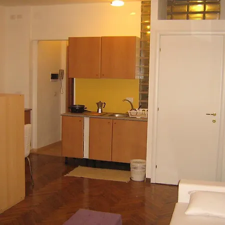 Flat In Milan 1 Apartment Room photo